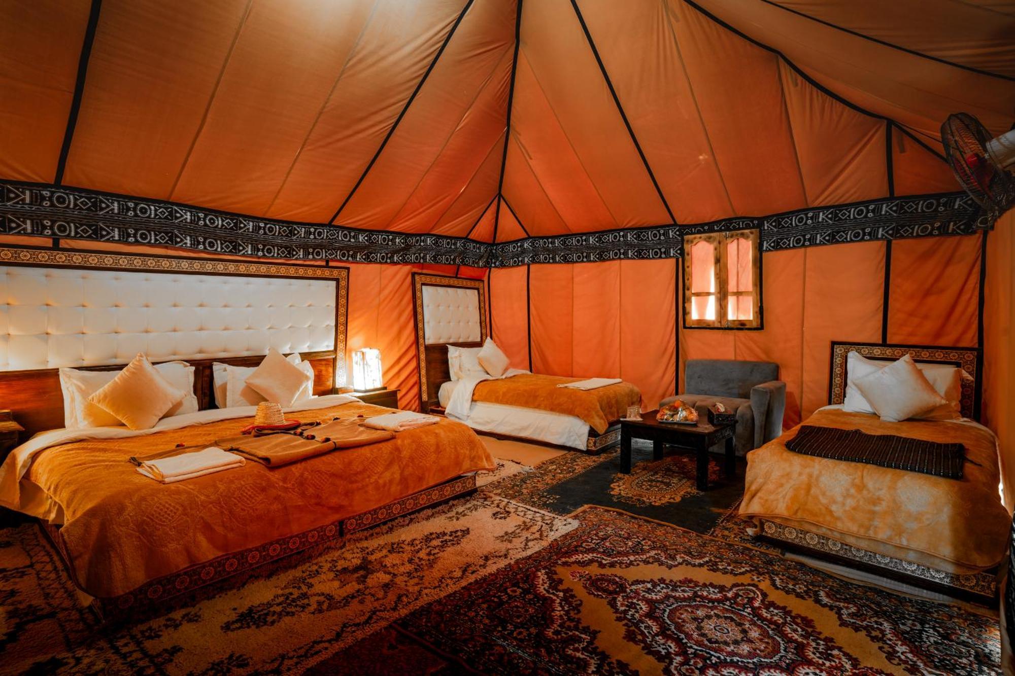 Отель Sahara Luxury Camp Мерзуга Экстерьер фото