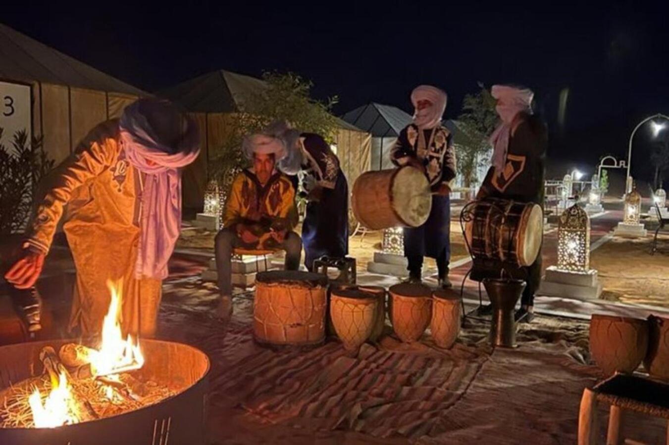 Отель Sahara Luxury Camp Мерзуга Экстерьер фото